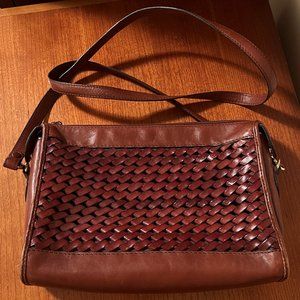 Vtg Woven Leather shoulder bag that converts to clutch